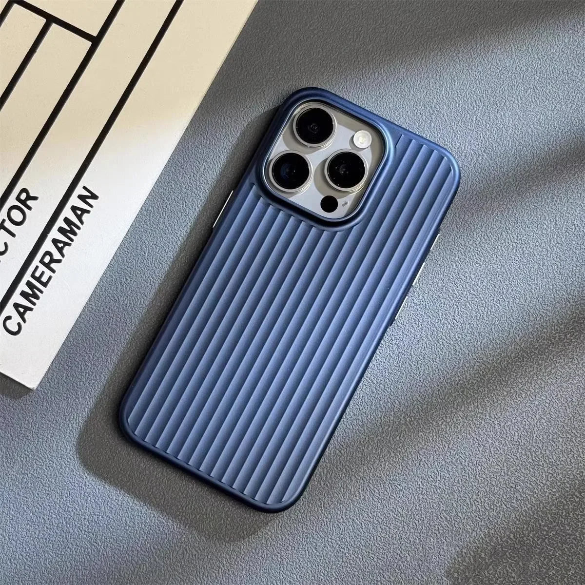 Coque iPhone titanium militaire ultra-fine