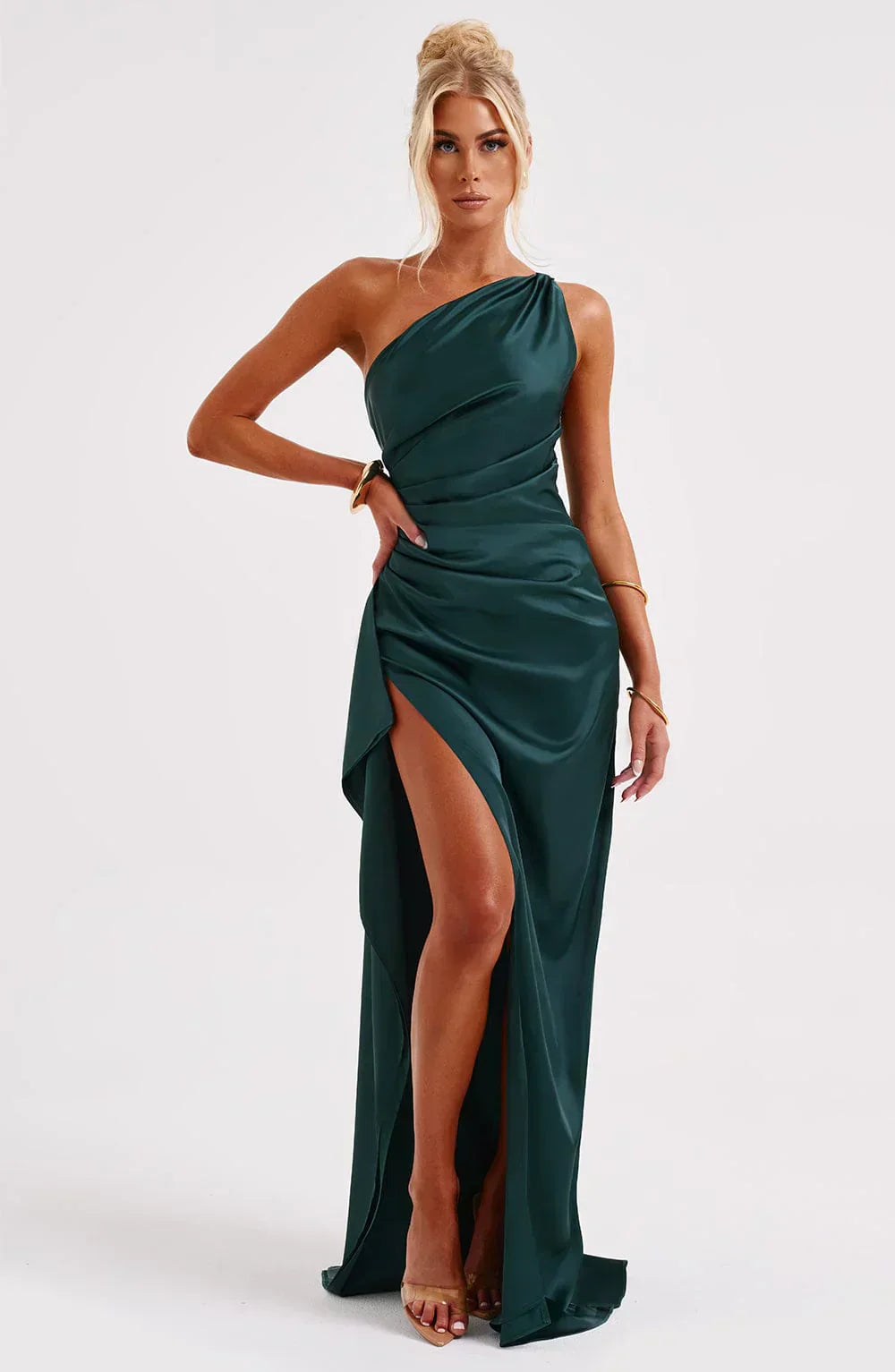 Robe de soirée satinée élégante
