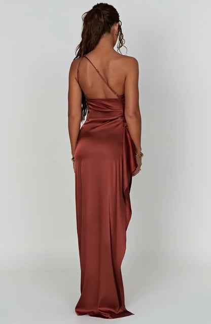 Robe de soirée satinée élégante
