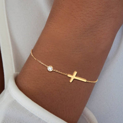 Bracelet femme croix élégant